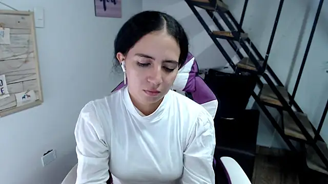 Snapshot of samantha_baby_ chatting on November 8, 12:44 am samantha baby online show from November 8, 12:44 am