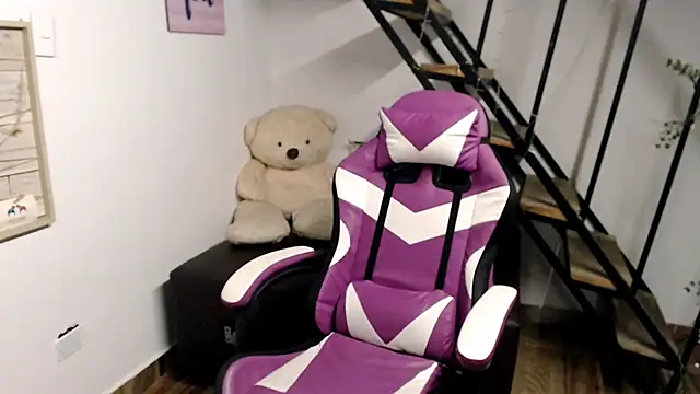 Snapshot of samantha_baby_ chatting on November 19, 8:53 pm samantha baby online show from November 19, 8:53 pm