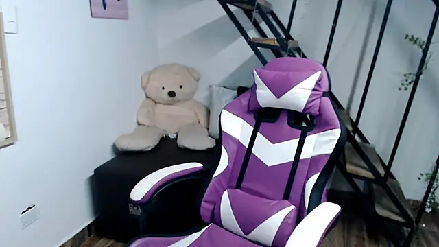 Snapshot of samantha_baby_ chatting on November 23, 5:46 pm samantha baby online show from November 23, 5:46 pm