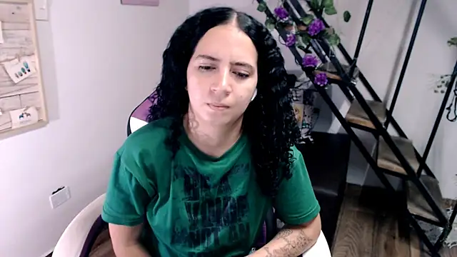 samantha baby  online show from February 1, 7:18 am