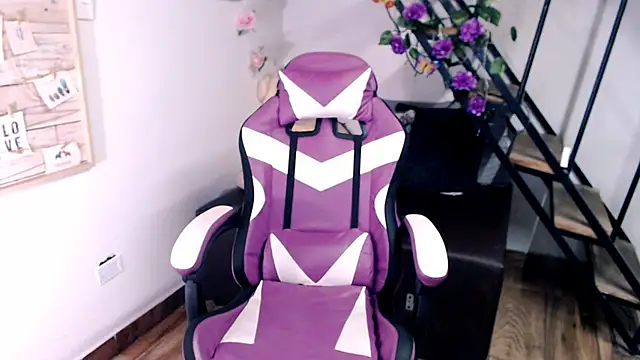 samantha baby  online show from February 25, 6:28 pm