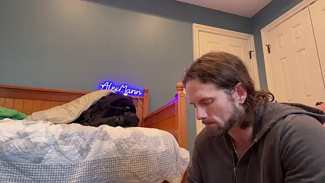 alexmannd online show from December 4, 2:48 pm