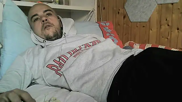 Snapshot of ItalianVinDiesel chatting on November 10, 9:08 am ItalianVinDiesel online show from November 10, 9:08 am