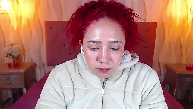 IsabelaLatina online show from February 15, 4:14 pm