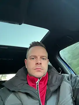 Snapshot of Danii0790 chatting on November 8, 6:35 am Danii0790 online show from November 8, 6:35 am