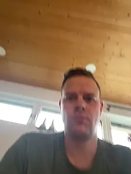 Snapshot of Danii0790 chatting on December 14, 9:25 am Danii0790 online show from December 14, 9:25 am