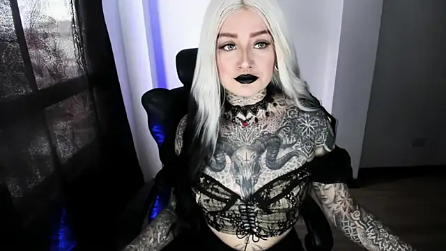 Snapshot of Anaii_Gomez chatting on November 12, 7:35 pm Anaii Gomez online show from November 12, 7:35 pm