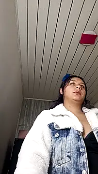 Charis 21 online show from February 7, 6:00 pm