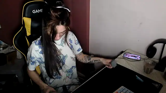 Sofiasweetsecret online show from April 8, 4:56 am