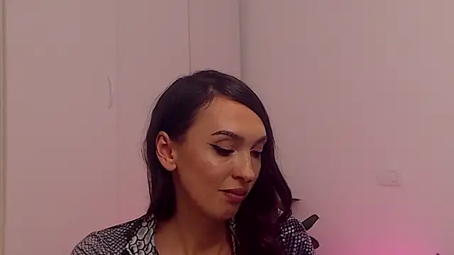 Snapshot of YourSweetSinn chatting on March 3, 9:15 pm YourSweetSinn online show from March 3, 9:15 pm