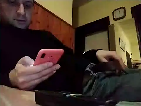 Snapshot of popperspair chatting on January 28, 11:07 pm popperspair online show from January 28, 11:07 pm