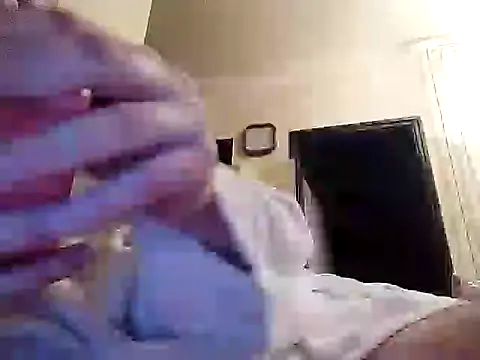 Snapshot of popperspair chatting on January 31, 12:39 am popperspair online show from January 31, 12:39 am