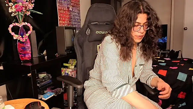 ShinyCherub online show from March 18, 1:00 am