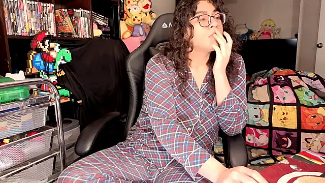 ShinyCherub online show from April 17, 11:19 pm