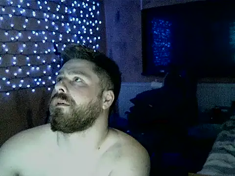 Snapshot of berisha_bezo chatting on March 14, 5:51 pm berisha bezo online show from March 14, 5:51 pm