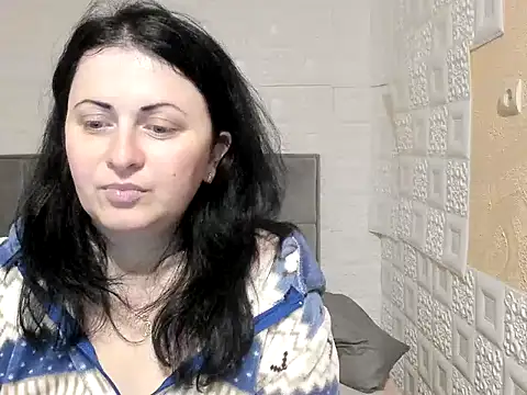 Lillian2 online show from March 11, 1:05 am