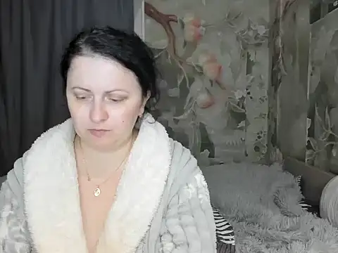 Lillian2 online show from October 11, 9:13 pm