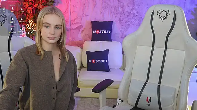 Snapshot of Angy_Netal chatting on December 6, 3:33 pm Angy Netal online show from December 6, 3:33 pm