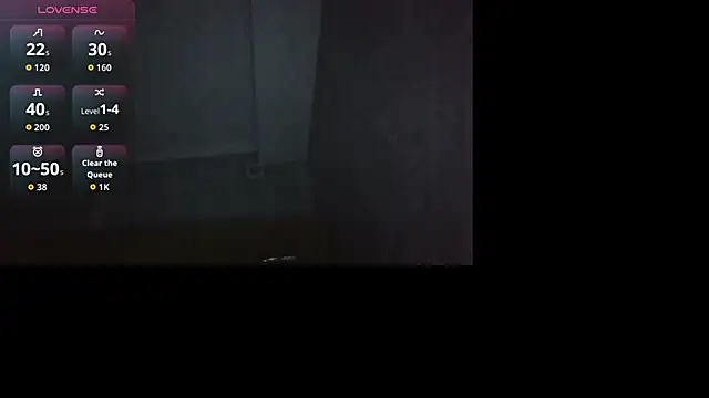 Snapshot of SexyBreaksss chatting on November 8, 2:17 pm SexyBreaksss online show from November 8, 2:17 pm