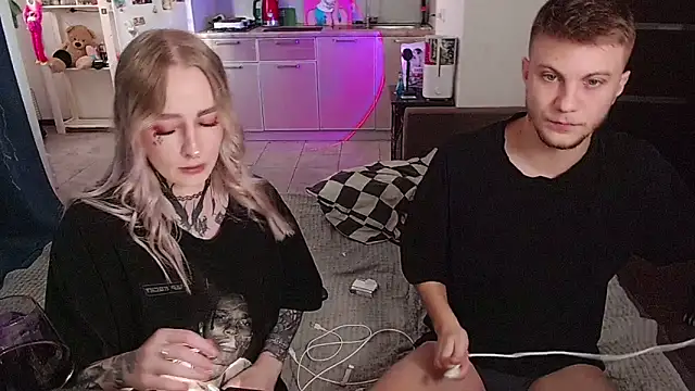 Snapshot of soalice chatting on October 7, 12:13 pm soalice online show from October 7, 12:13 pm