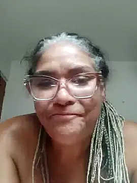 Snapshot of Delicy1 chatting on January 4, 5:37 pm Delicy1 online show from January 4, 5:37 pm