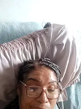 Snapshot of Delicy1 chatting on February 8, 7:05 pm Delicy1 online show from February 8, 7:05 pm