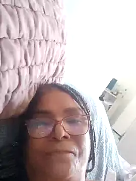 Snapshot of Delicy1 chatting on February 11, 2:13 pm Delicy1 online show from February 11, 2:13 pm