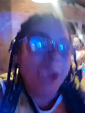 Snapshot of Delicy1 chatting on February 16, 11:16 pm Delicy1 online show from February 16, 11:16 pm