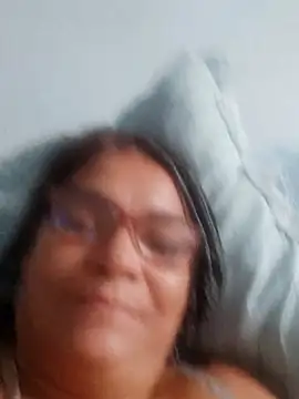 Snapshot of Delicy1 chatting on February 25, 1:20 am Delicy1 online show from February 25, 1:20 am