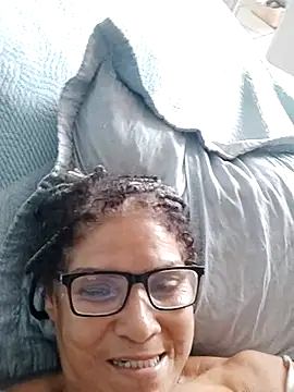 Snapshot of Delicy1 chatting on March 15, 3:27 pm Delicy1 online show from March 15, 3:27 pm