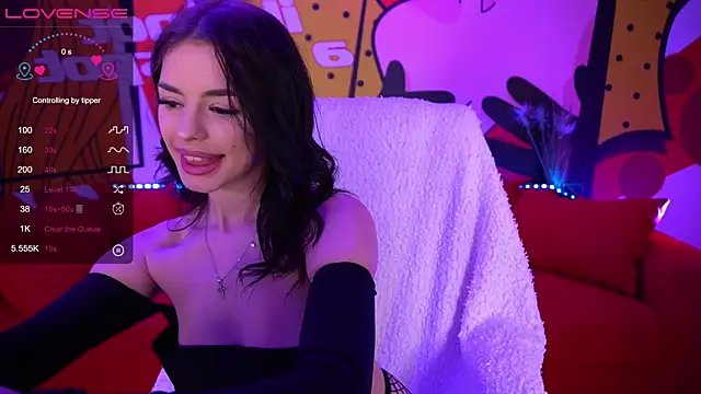 Snapshot of Daenerys_Daenn chatting on January 4, 4:22 pm Daenerys Daenn online show from January 4, 4:22 pm