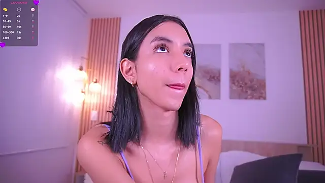 LillyThompson online show from January 17, 1:25 am