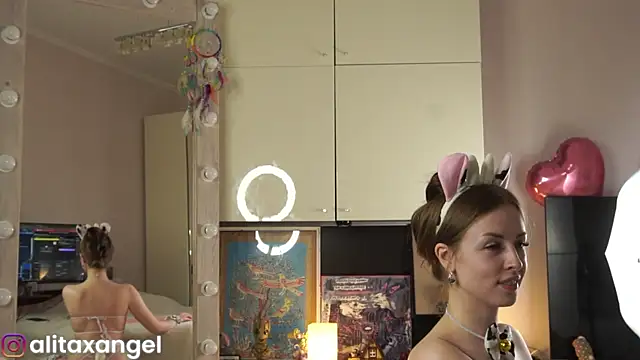 AlitaXAngelic online show from April 24, 3:25 pm