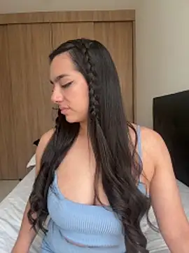 Snapshot of Nicollemays chatting on April 18, 3:27 pm Nicollemays online show from April 18, 3:27 pm