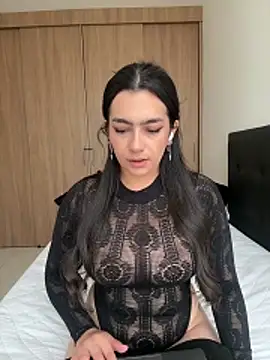 Snapshot of Nicollemays chatting on April 20, 1:14 pm Nicollemays online show from April 20, 1:14 pm