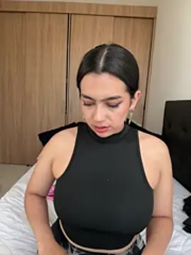 Snapshot of Nicollemays chatting on April 22, 1:12 pm Nicollemays online show from April 22, 1:12 pm