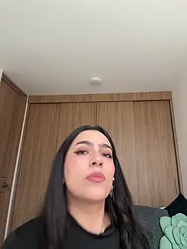 Snapshot of Nicollemays chatting on May 25, 1:17 pm Nicollemays online show from May 25, 1:17 pm