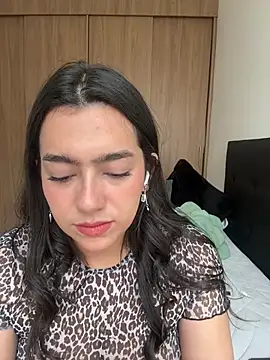 Snapshot of Nicollemays chatting on May 28, 4:15 pm Nicollemays online show from May 28, 4:15 pm