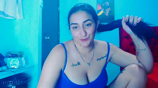 Snapshot of liz_dirty chatting on January 26, 3:38 am liz dirty online show from January 26, 3:38 am