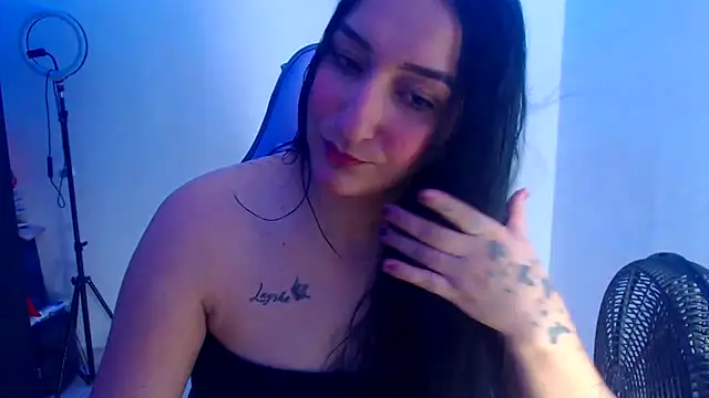 Snapshot of liz_dirty chatting on September 14, 11:15 pm liz dirty online show from September 14, 11:15 pm