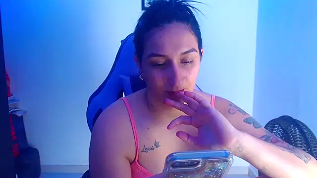 Snapshot of liz_dirty chatting on September 24, 10:24 pm liz dirty online show from September 24, 10:24 pm