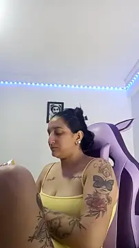 Snapshot of liz_dirty chatting on October 25, 10:59 pm liz dirty online show from October 25, 10:59 pm