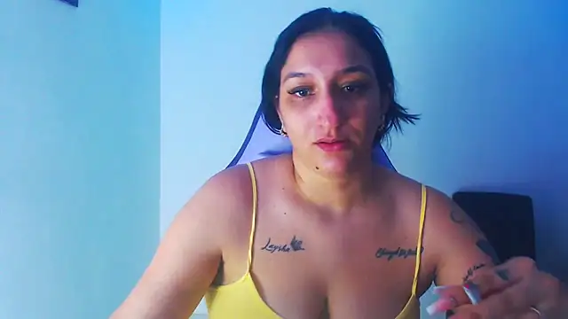 Snapshot of liz_dirty chatting on November 27, 10:12 pm liz dirty online show from November 27, 10:12 pm