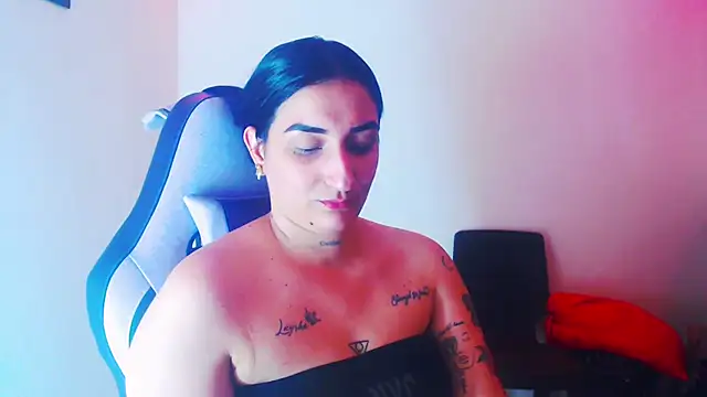 Snapshot of liz_dirty chatting on July 30, 9:36 pm liz dirty online show from July 30, 9:36 pm