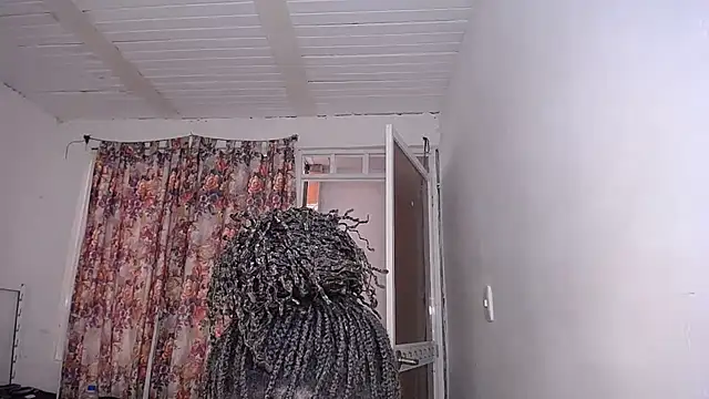 Snapshot of yselahot chatting on October 5, 4:49 pm yselahot online show from October 5, 4:49 pm