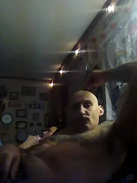 ClydeCan409 online show from March 27, 5:13 am