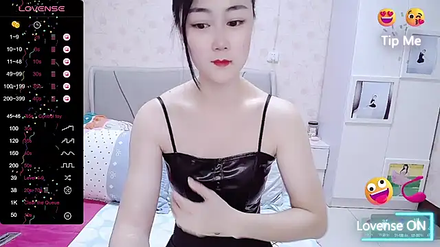 Elvira baby online show from February 1, 3:19 am