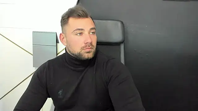Snapshot of DuncanStone chatting on February 19, 11:17 am DuncanStone online show from February 19, 11:17 am