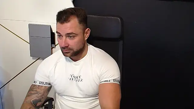 Snapshot of DuncanStone chatting on September 21, 5:31 am DuncanStone online show from September 21, 5:31 am