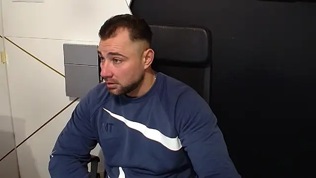 Snapshot of DuncanStone chatting on September 26, 4:27 am DuncanStone online show from September 26, 4:27 am